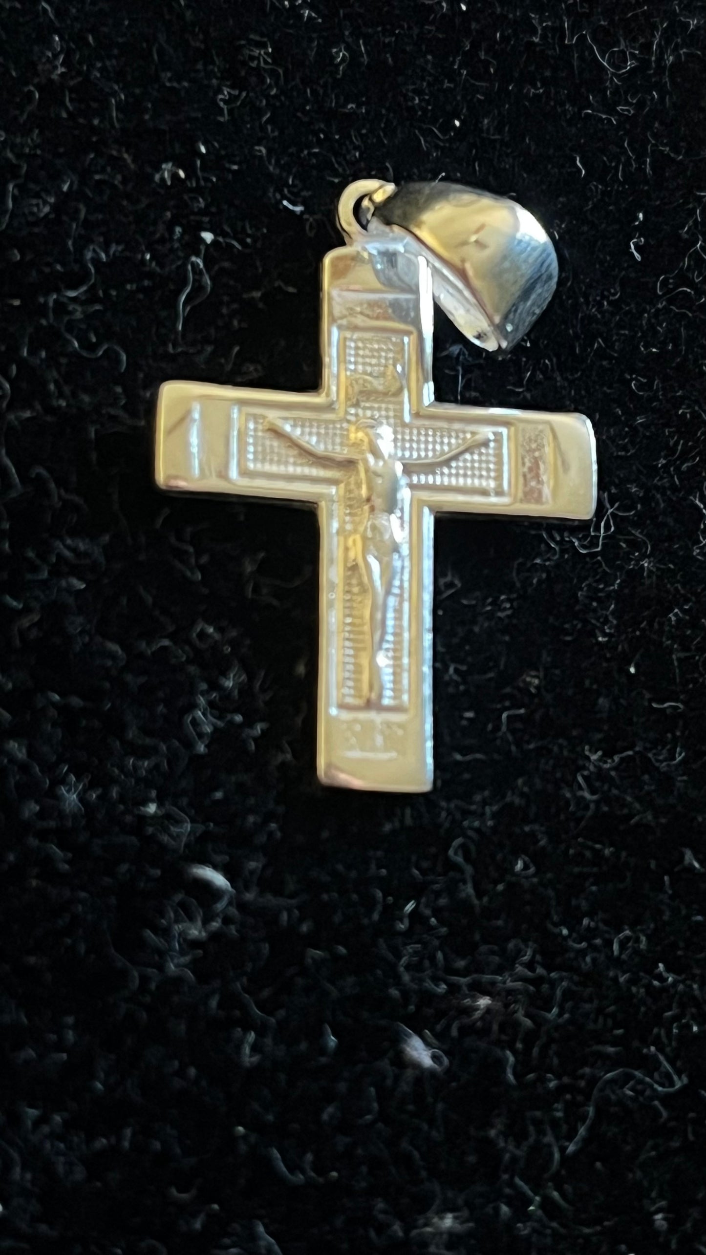 PINGENTE CRUCIFIXO