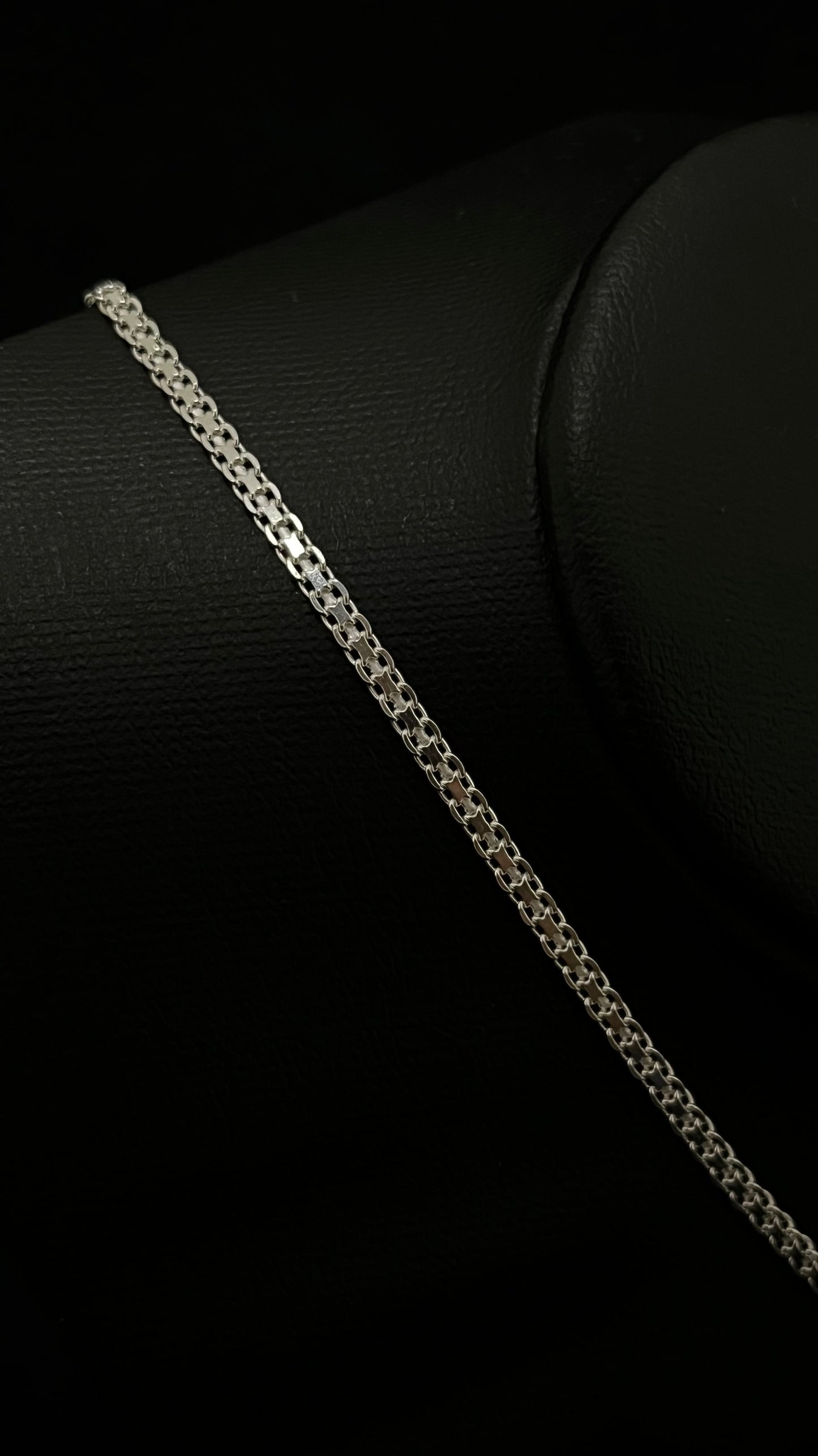 CORRENTE BISMAK/ESTEIRA 3,5MM X 70CMM COM PINGENTE DE CRUCIFIXO