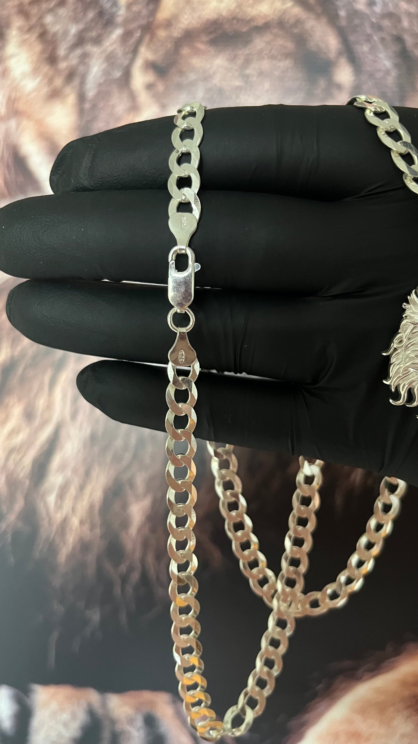 CORRENTE GRUMET 8MM X 70CM + PINGENTE LEÃO