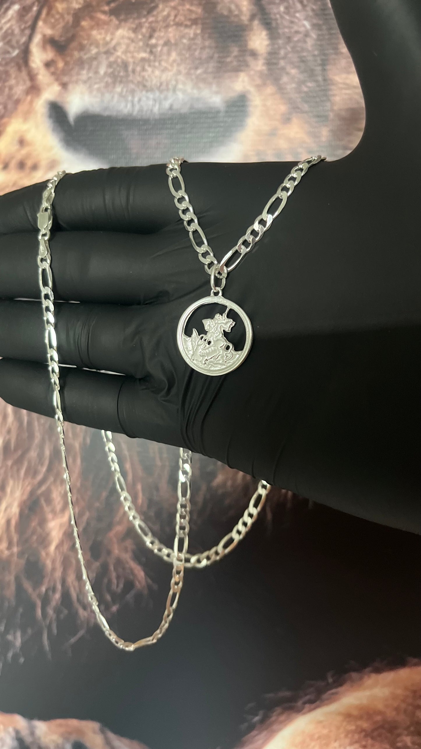 CORRENTE 3x1 4MM x 70CM COM PINGENTE SÃO JORGE