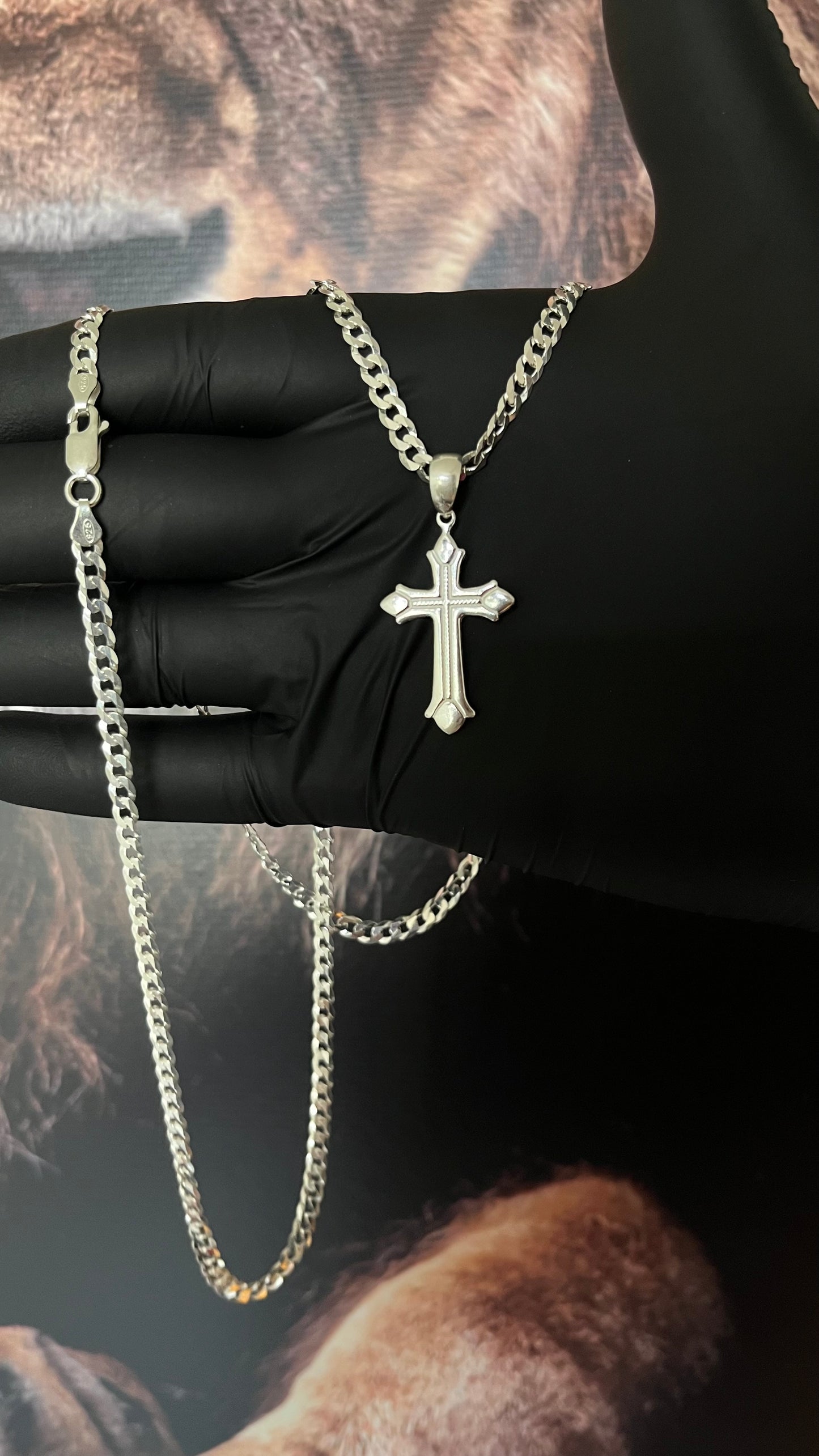 CORRENTE GRUMET 4MM x 70CM + PINGENTE DE CRUZ MEDIEVAL