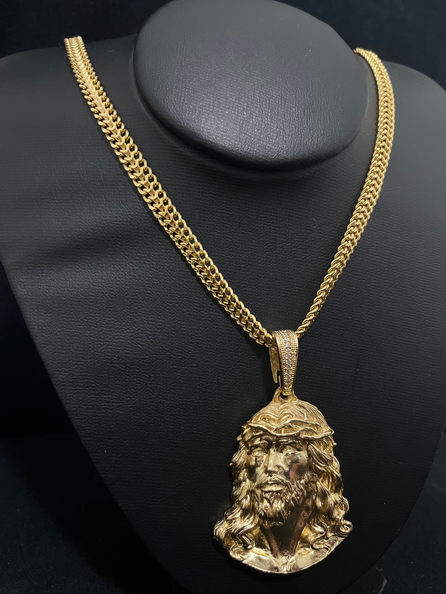 CORRENTE LACRAIA 70CM X 8MM COM PINGENTE DE CRISTO