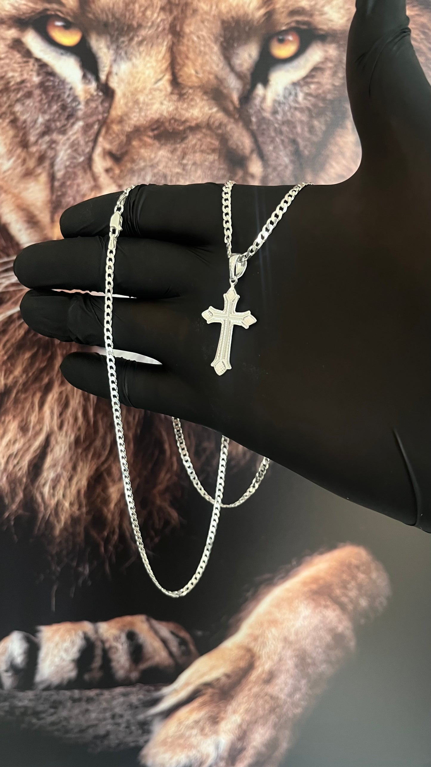 CORRENTE GRUMET 3MM x 70CM + PINGENTE DE CRUCIFIXO MEDIEVAL;