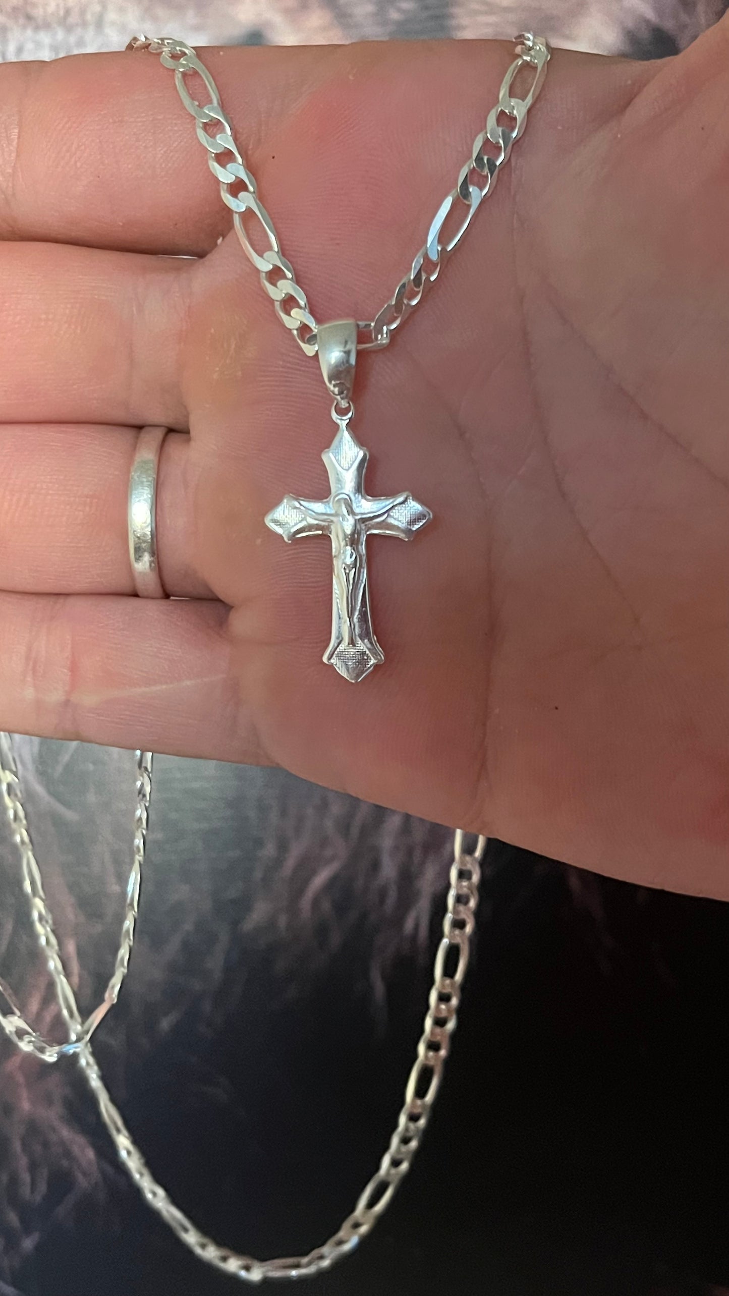 CORRENTE 3x1 4MM x 70CM COM PINGENTE CRUZ MEDIEVAL