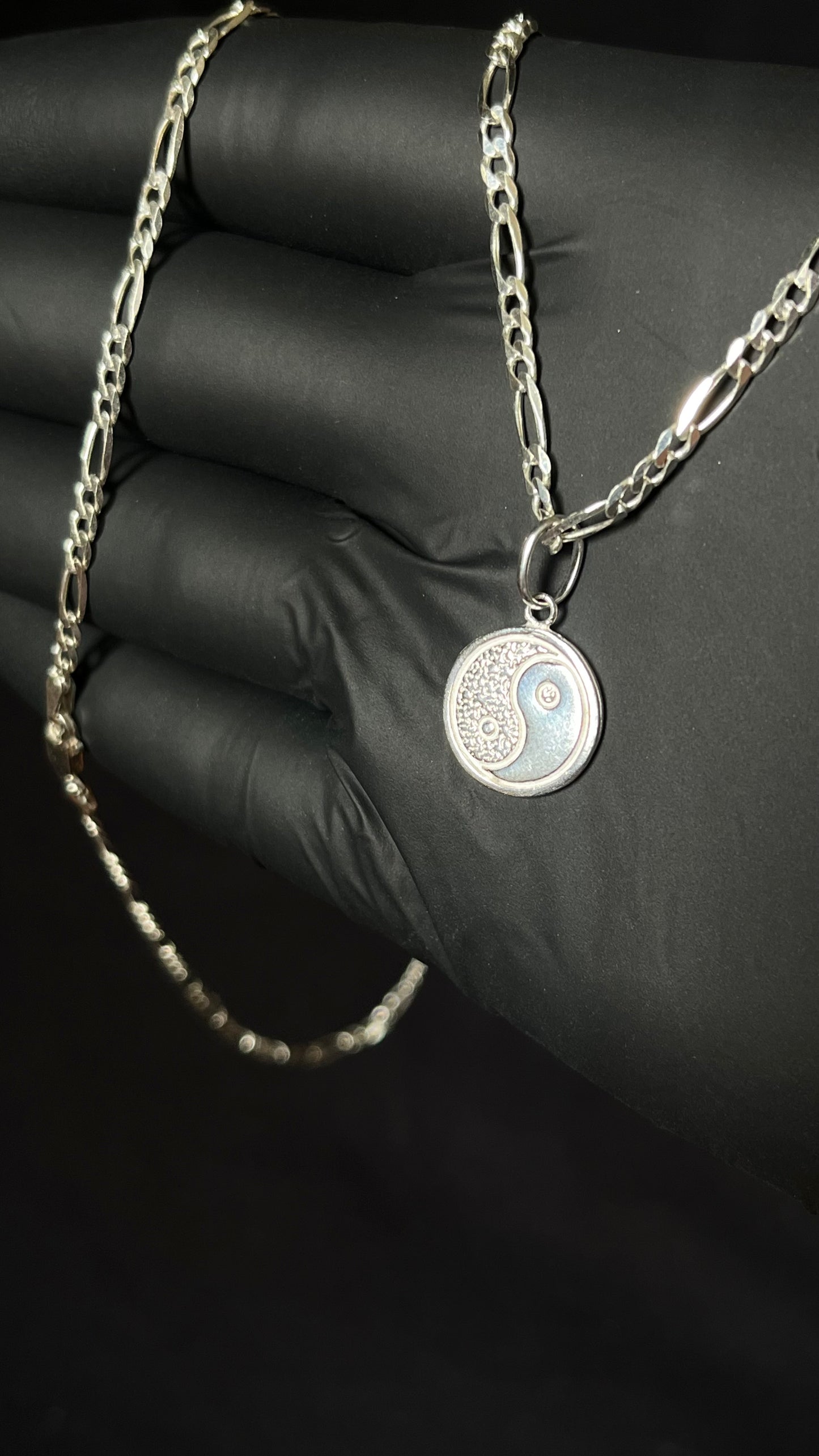 CORRENTE 3x1 3MM x 70CM + PINGENTE YIN E YANG