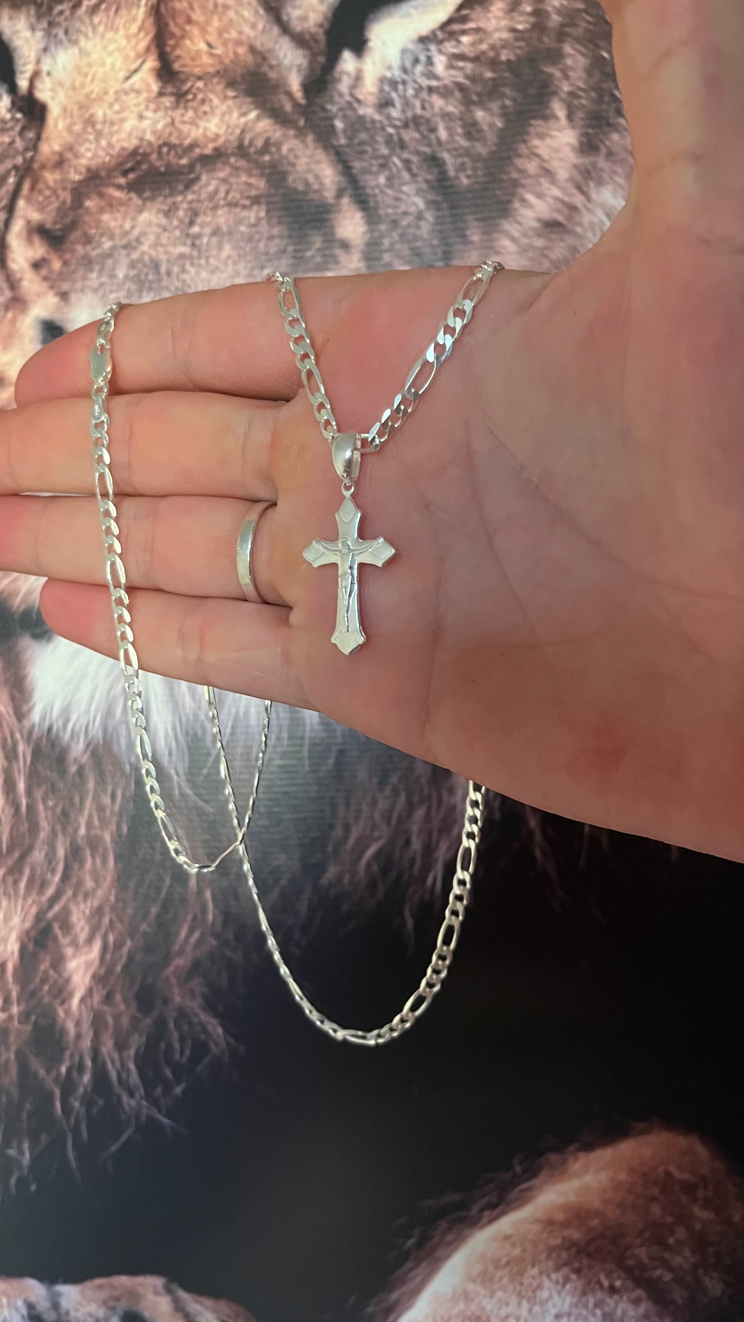 CORRENTE 3x1 4MM x 70CM COM PINGENTE CRUZ MEDIEVAL