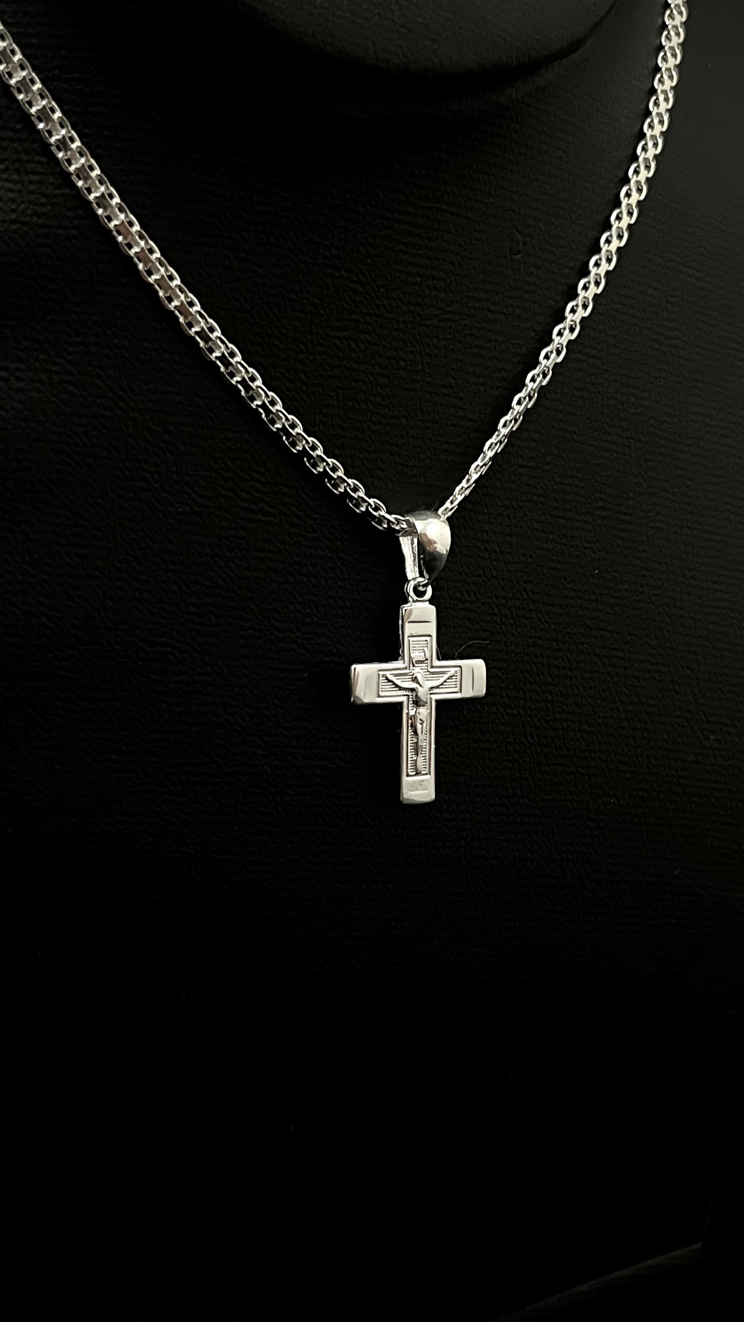 CORRENTE BISMAK/ESTEIRA 3,5MM X 70CMM COM PINGENTE DE CRUCIFIXO