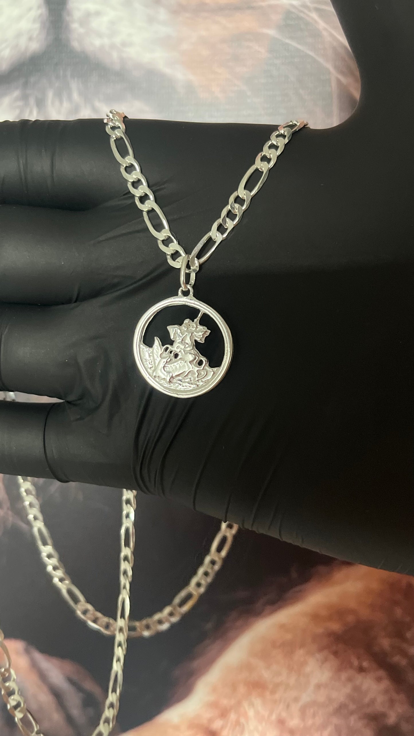 CORRENTE 3x1 4MM x 70CM COM PINGENTE SÃO JORGE