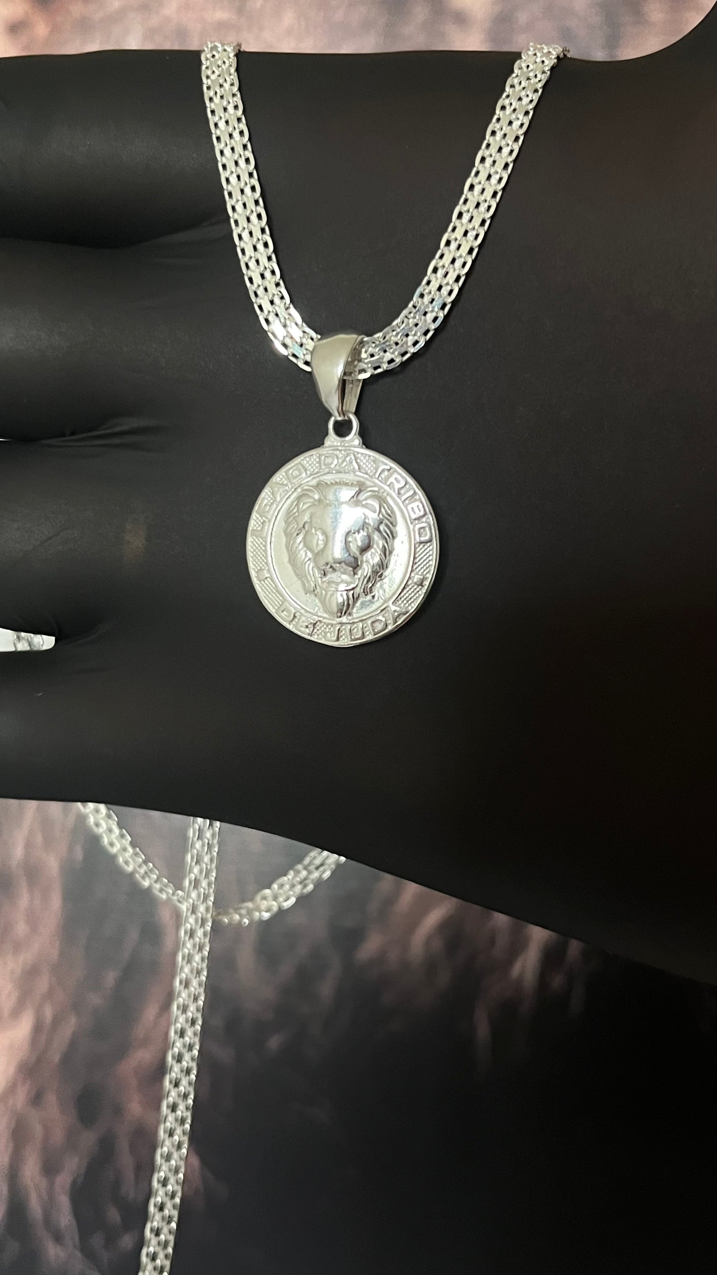 CORRENTE ESTEIRA/BISMAK 3,5MM X 70CM + PINGENTE  LEÃO DE JUDÁ