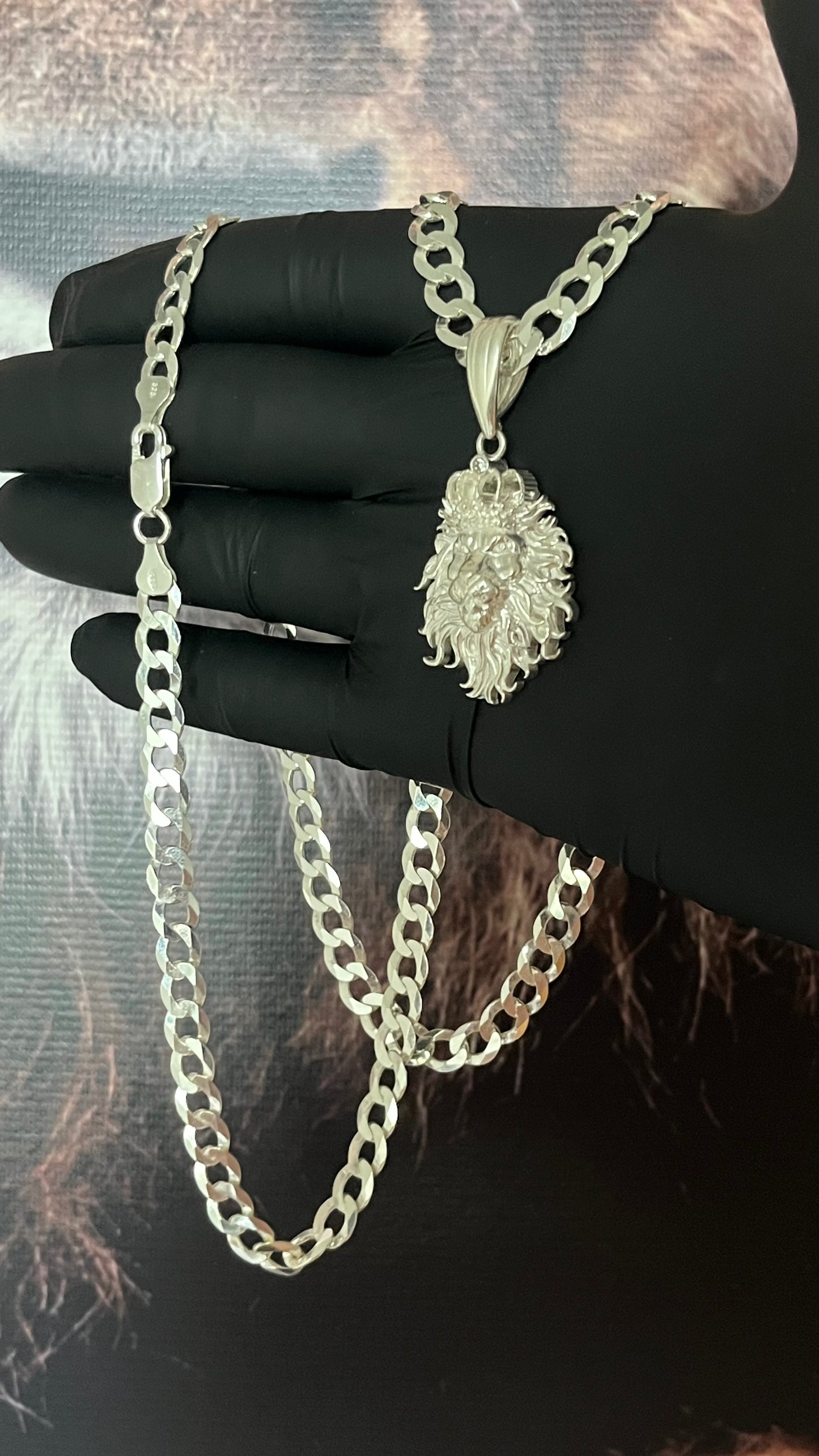 CORRENTE GRUMET 8MM X 70CM + PINGENTE LEÃO