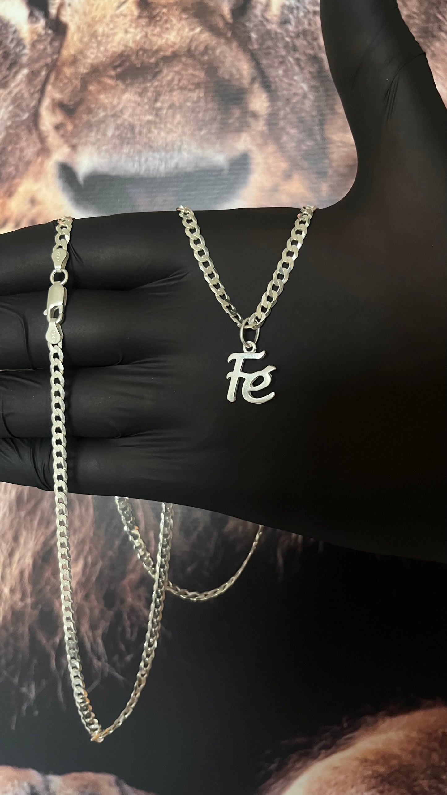 CORRENTE GRUMET 4MM x 70CM + PINGENTE FÉ