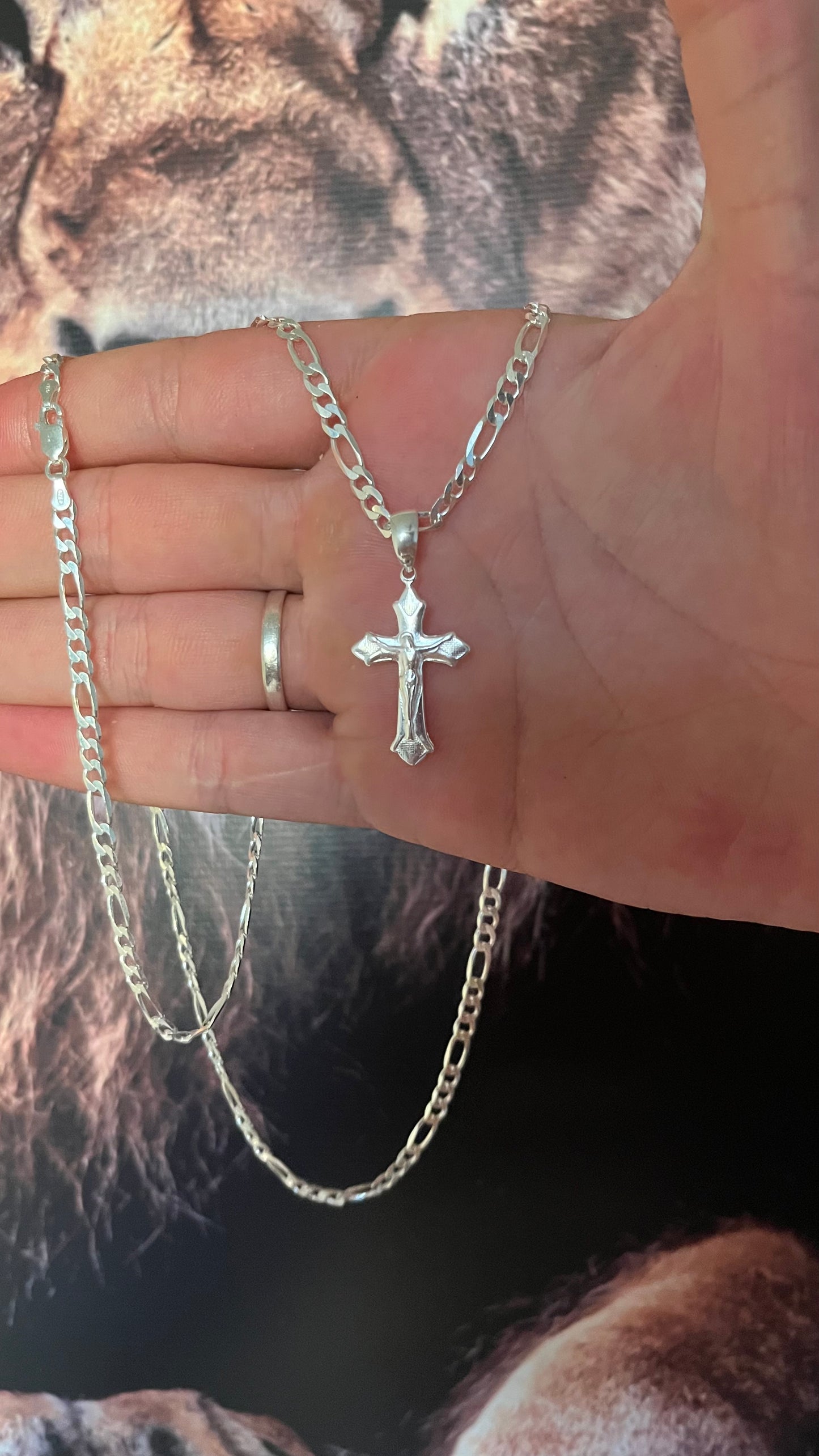 CORRENTE 3x1 4MM x 70CM COM PINGENTE CRUZ MEDIEVAL