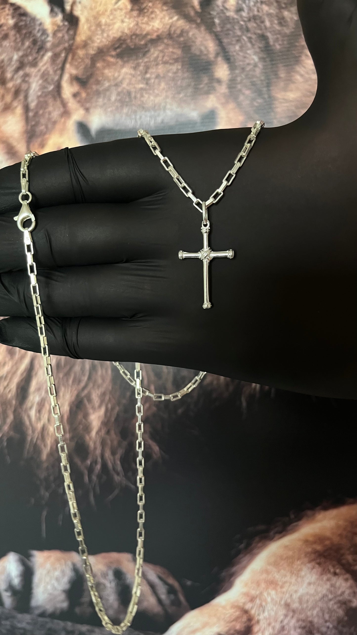 CORRENTE TIJOLINHO/VENEZIANA 3MM x 70CM + PINGENTE DE CRUZ